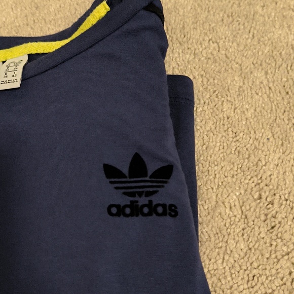 Adidas Navy Blue T-shirt - Picture 2 of 5
